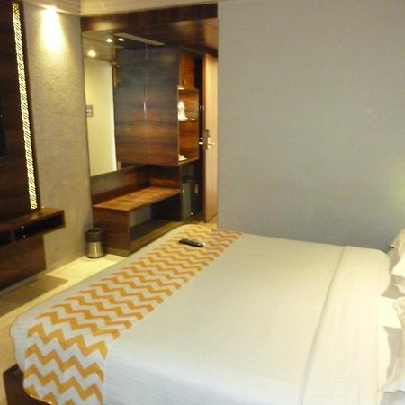 Hotel New Bengal Bombay Esterno foto