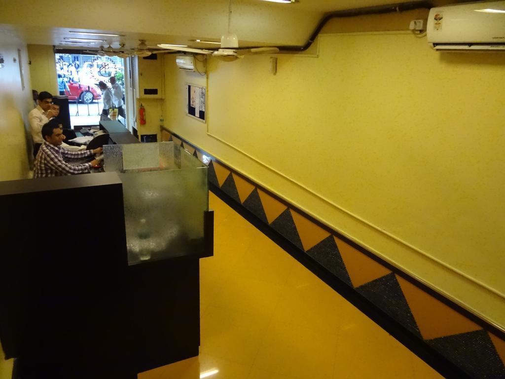 Hotel New Bengal Bombay Esterno foto