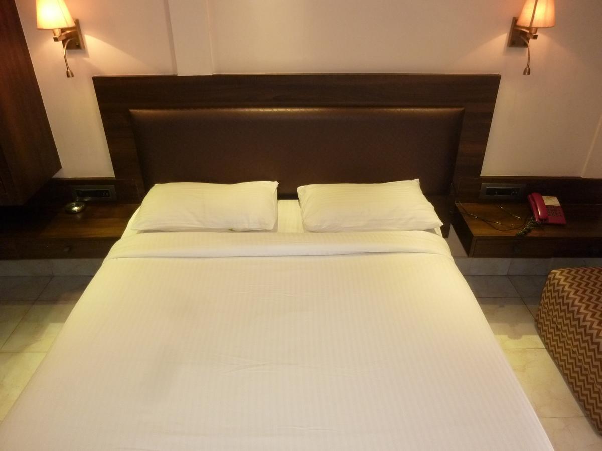 Hotel New Bengal Bombay Esterno foto