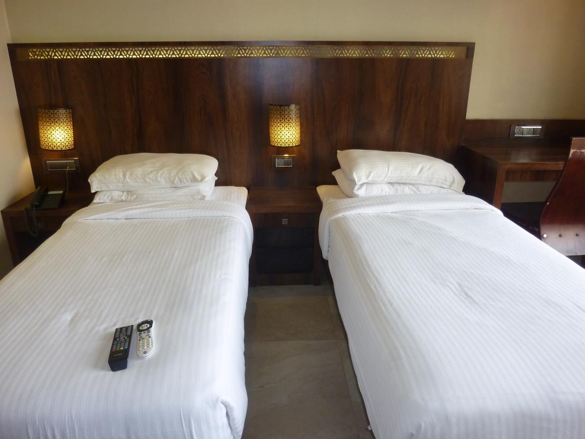 Hotel New Bengal Bombay Esterno foto